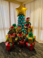 Christmas Tree, Presents & Elves