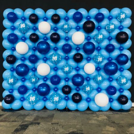 Bubble Wall 16 Theme $400 inc 1 White Plinth Hire