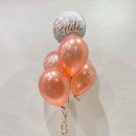 Table Bouquet (4 Bride Latex & Bride Foil) $41.50