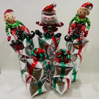 Christmas Presents, Elves & Santa